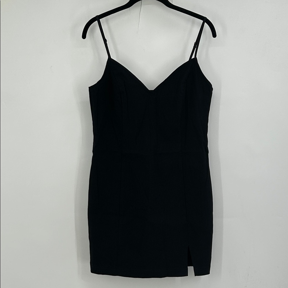 URBAN OUTFITTERS Black V Neck Mini Dress NWT Size Large